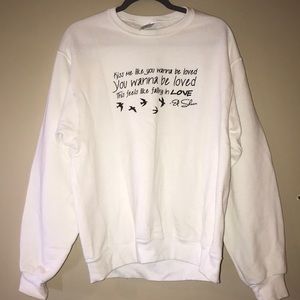 White crew neck, Ed Sheeran